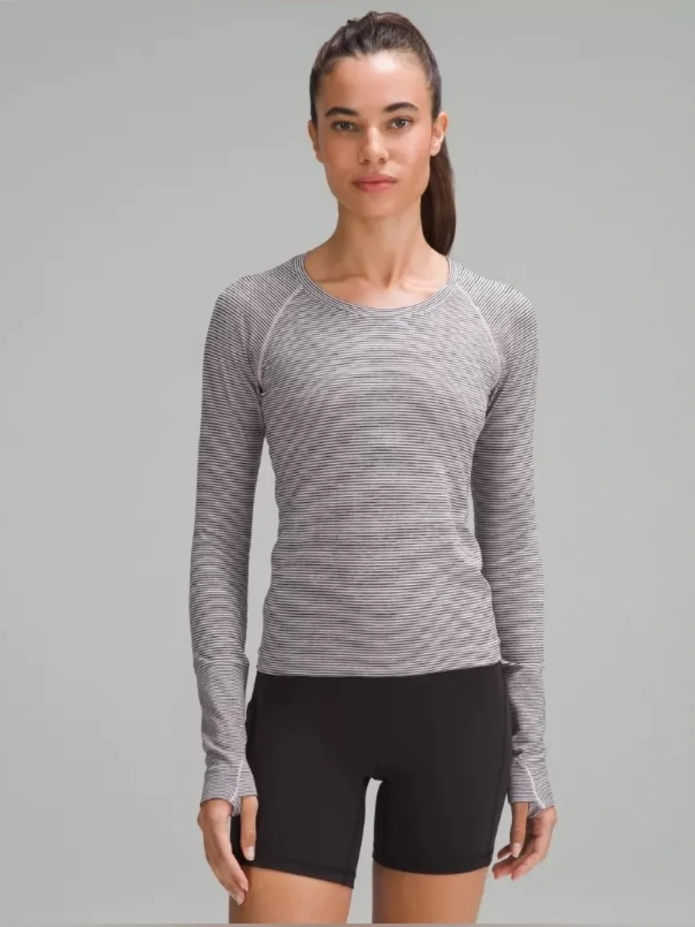 Lululemon Swifty Tech Long Sleeve Shirt 2.0 Women’s 4 Gray Stripe Waist Running‎